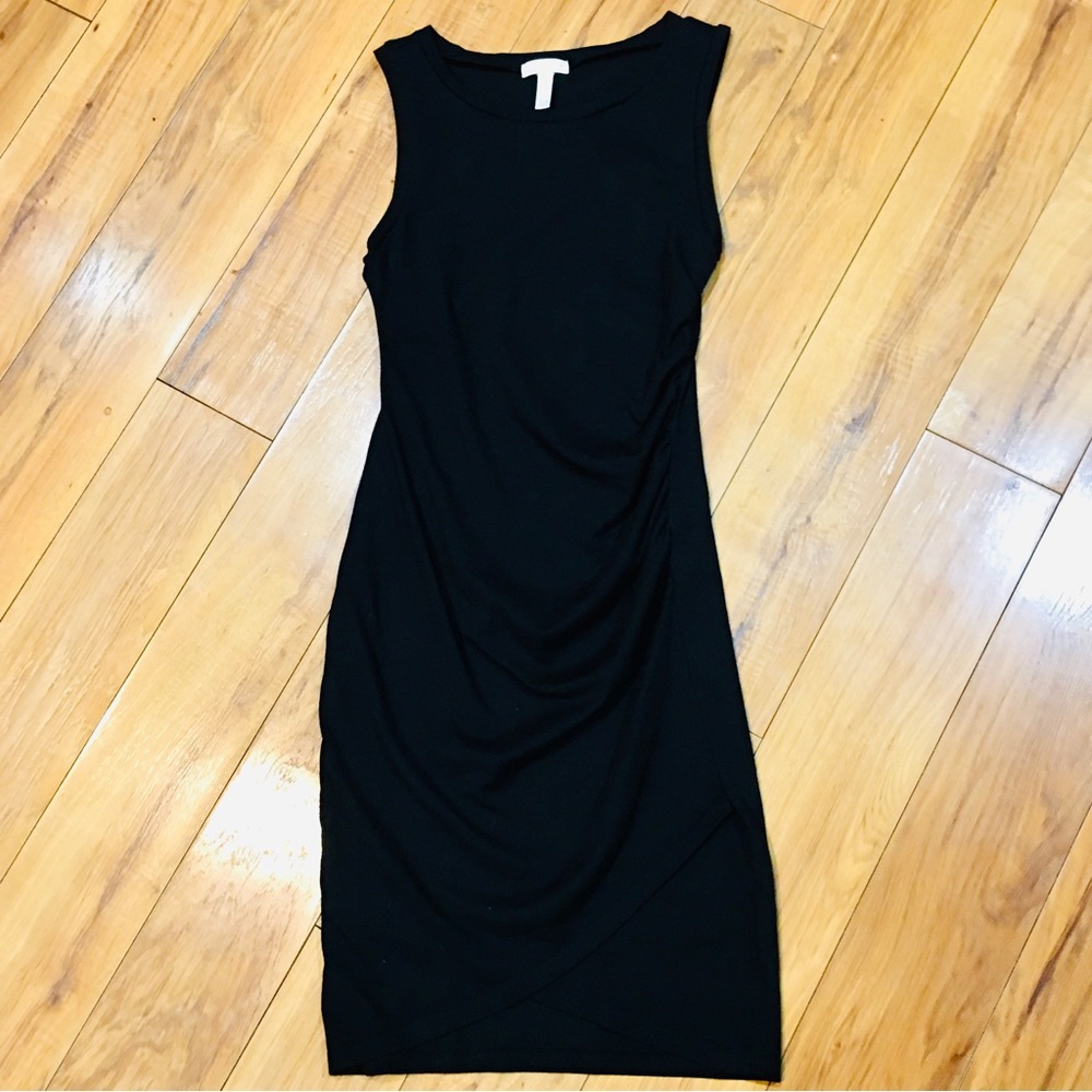 Ruched cotton black mini dress for fitting summer date night casual athlesiure